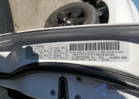 2015 Ram 1500 St z USA, uszkodzony, nr VIN 3C6RR7KT8FG700924